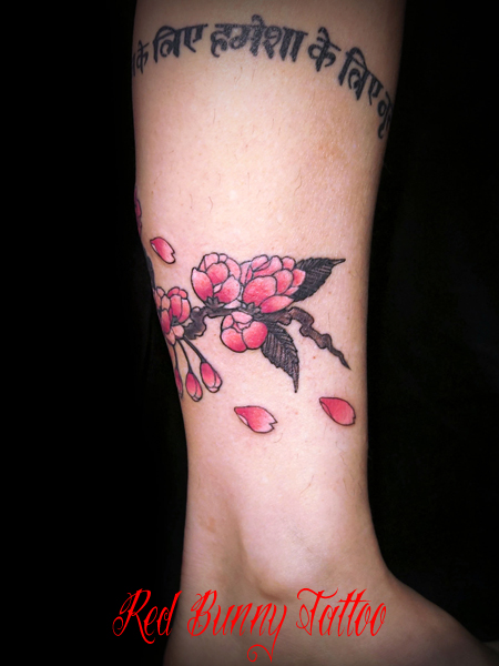 cherry blossom tattoo 桜 タトゥーデザイン ワンポイント