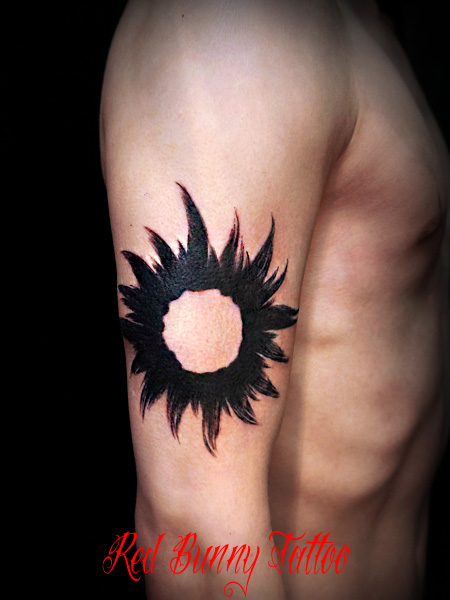 毛筆風 太陽のトライバル sun tattoo brushu style