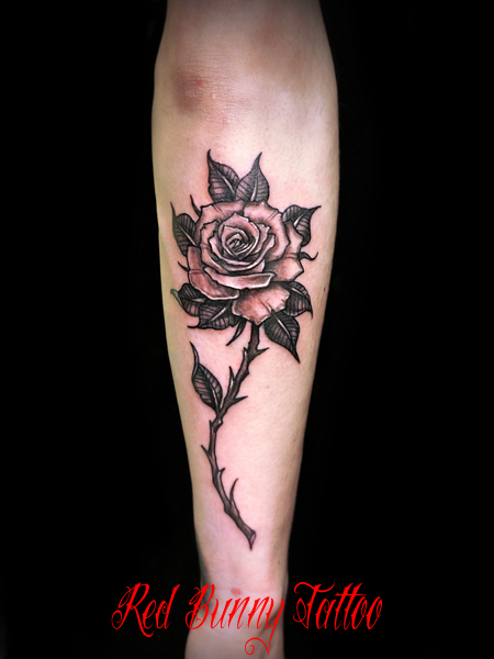 バラ 花のタトゥーデザイン rose tattoo flower