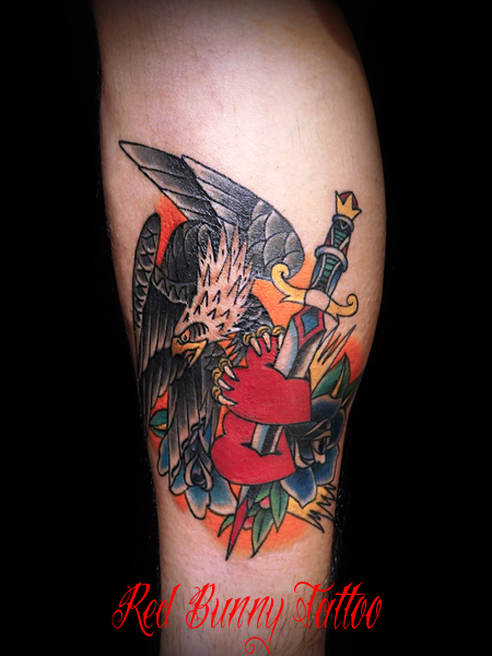 イーグルとハートのタトゥーデザイン eagle tattoo