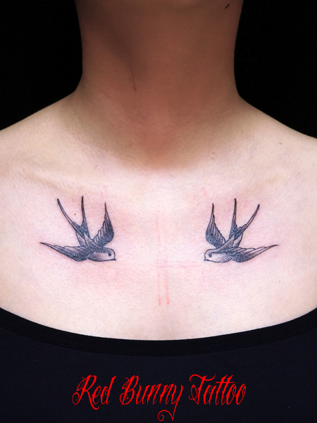 ツバメのタトゥーデザイン　対のタトゥーデザイン swallow tattoo