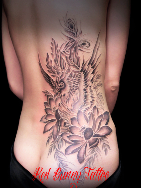 蓮と鳳凰　タトゥーデザイン　女性の刺青