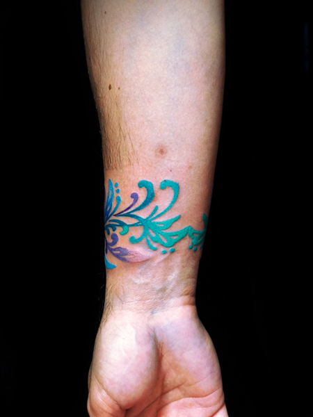 蔦模様・カラートライバルのタトゥーデザイン　tribal tattoo