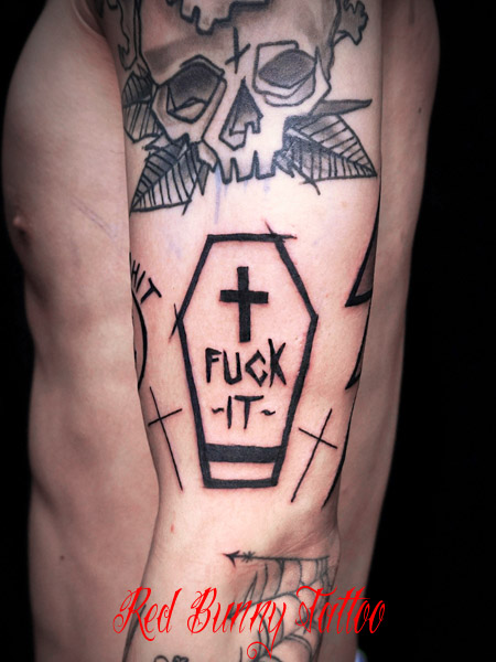 棺桶とFuck タトゥーデザイン　coffin fuck tattoo