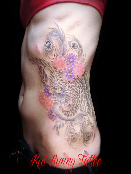 白筋 鳳凰 女性 刺青 和彫り タトゥーデザイン