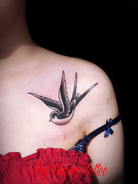 swallow-girl-tattoo-2