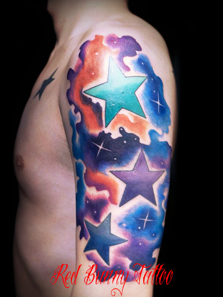 水彩画風な宇宙と星のタトゥーデザイン 