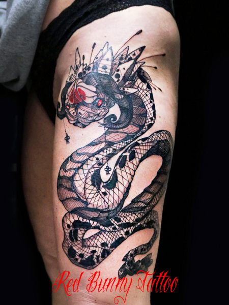 マグヌス デザインの蛇のタトゥーデザイン