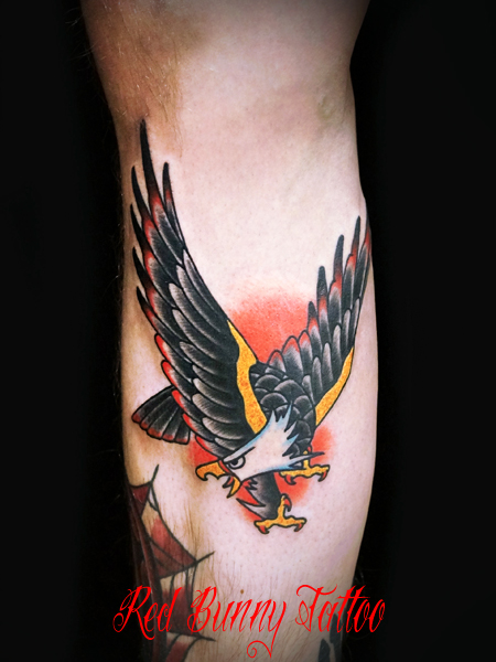 鳥 イーグルのタトゥーデザイン アメリカントラディショナル