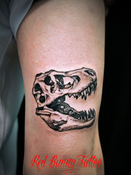 恐竜 スカル　タトゥーデザイン　rex skull tattoo