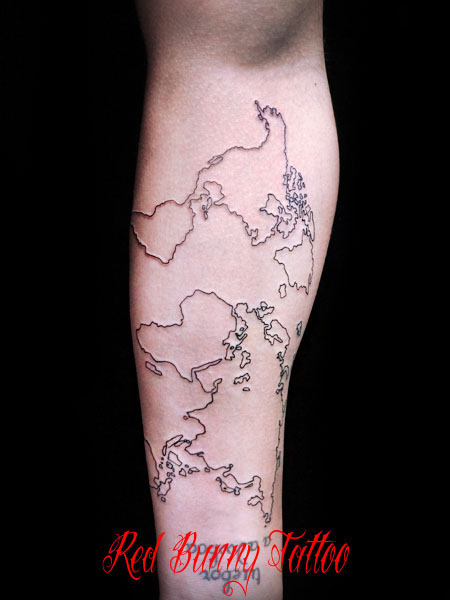 世界地図のタトゥーデザイン　world map tattoo