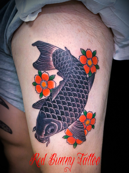鯉と桜 刺青 タトゥーデザイン 腿 carp cherryblossom tattoo