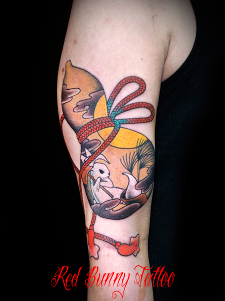 瓢箪に月と兎の刺青・タトゥーデザイン　縁起物