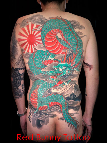 龍・富士山・旭日の刺青　タトゥーデザイン　背中一面