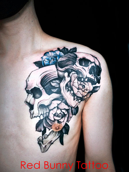 骸骨・スカルと花のタトゥーデザイン　skull&flower tattoo 胸