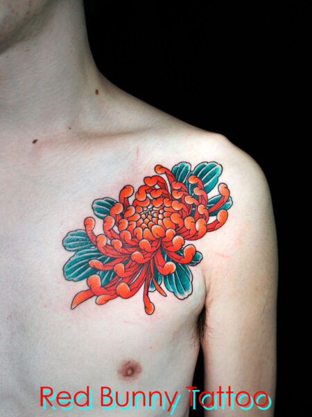 菊の刺青・タトゥーデザイン　胸・花・植物のタトゥー　chrysanthemum　tattoo