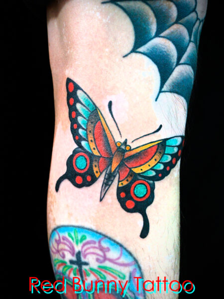 アメリカントラディショナル　蝶のタトゥーデザイン　オールドスクール butterfly tattoo