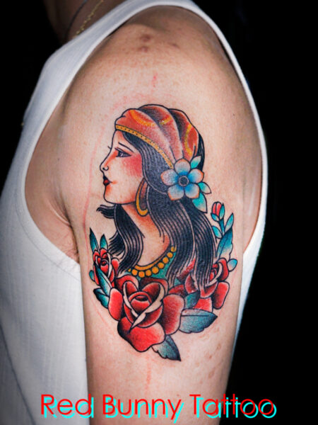 ジプシーガールのタトゥーデザイン　アメリカントラディショナル　オールドスクールタトゥー gypsy girl tattoo