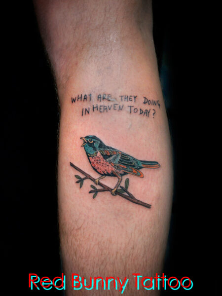 小鳥と文字のタトゥーデザイン　