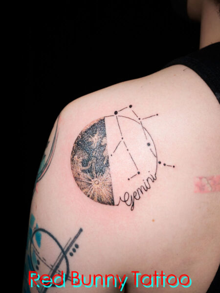 月と双子座のタトゥーデザイン　肩甲骨・星座・moon gemini tattoo