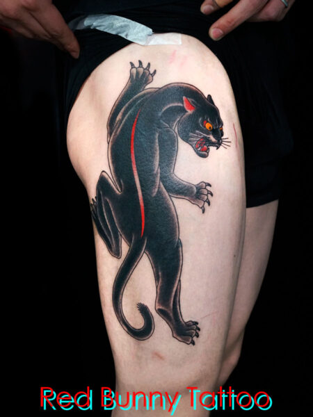 ブラックパンサーのタトゥーデザイン　黒豹・腿・アメリカントラッド・オールドスクール・black panther tattoo