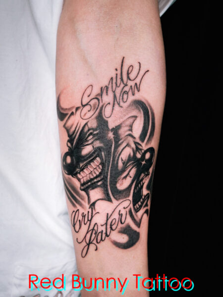 ツーフェイスタトゥーデザイン laugh now cry later tattoo・two face tattoo