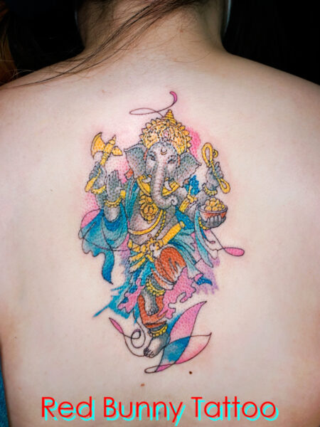 水彩風ガネーシャのタトゥーデザイン　女性のタトゥー・背中・water color tattoo