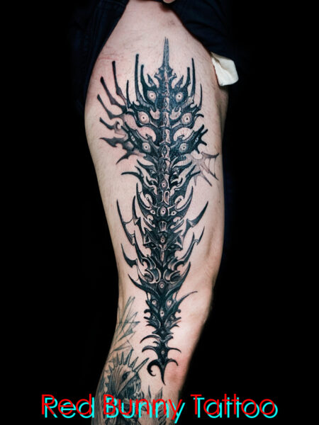 背骨 タトゥーデザイン bone tattoo