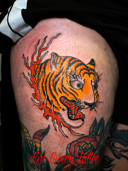 ^gD[fUC  tiger tattoo h