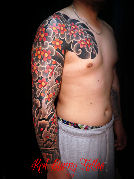桜吹雪 桜散らし 刺青 東京のタトゥースタジオ 吉祥寺 Red Bunny Tattoo デザイン 画像 和彫り