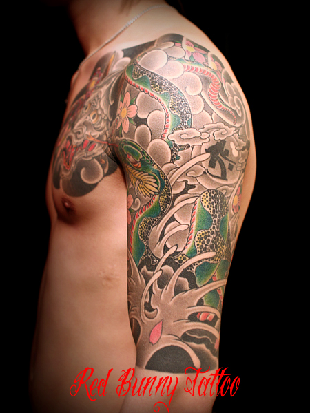 東京 タトゥースタジオ 吉祥寺 Redbunnytattoo 赤兎刺青 和彫り 刺青のデザイン紹介 蛇 般若 東京 タトゥースタジオ 吉祥寺 Redbunnytattoo 赤兎刺青 和彫り 刺青のデザイン紹介 蛇 般若