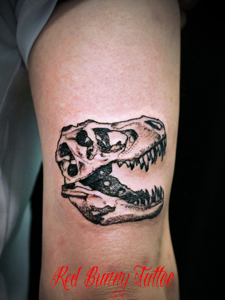  XJ ^gD[fUC trex tattoo